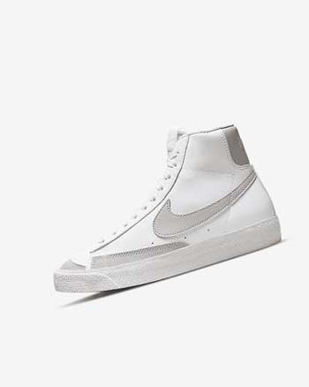 Nike Blazer Mid '77 SE Blancos Beige Claro | MX 2447
